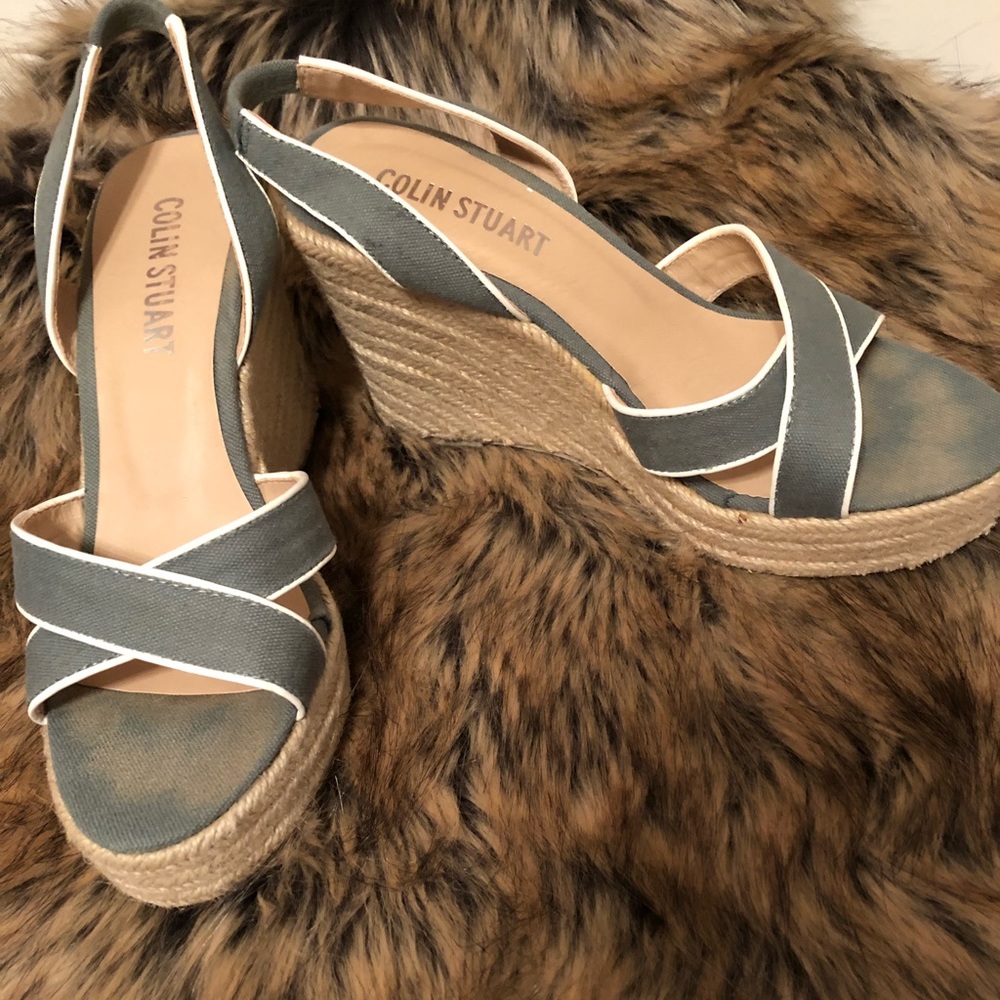 Colin Stuart Wedges - Picture 2 of 6